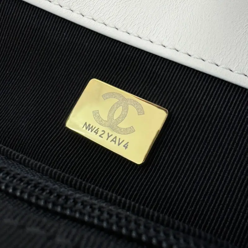 24C Underarm Bag CM 1 High Quality Bags - Image 6