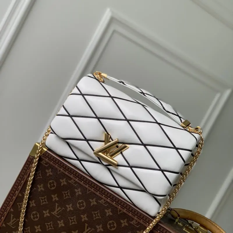 M23689 White 31x19.5x11cm High Quality Bags