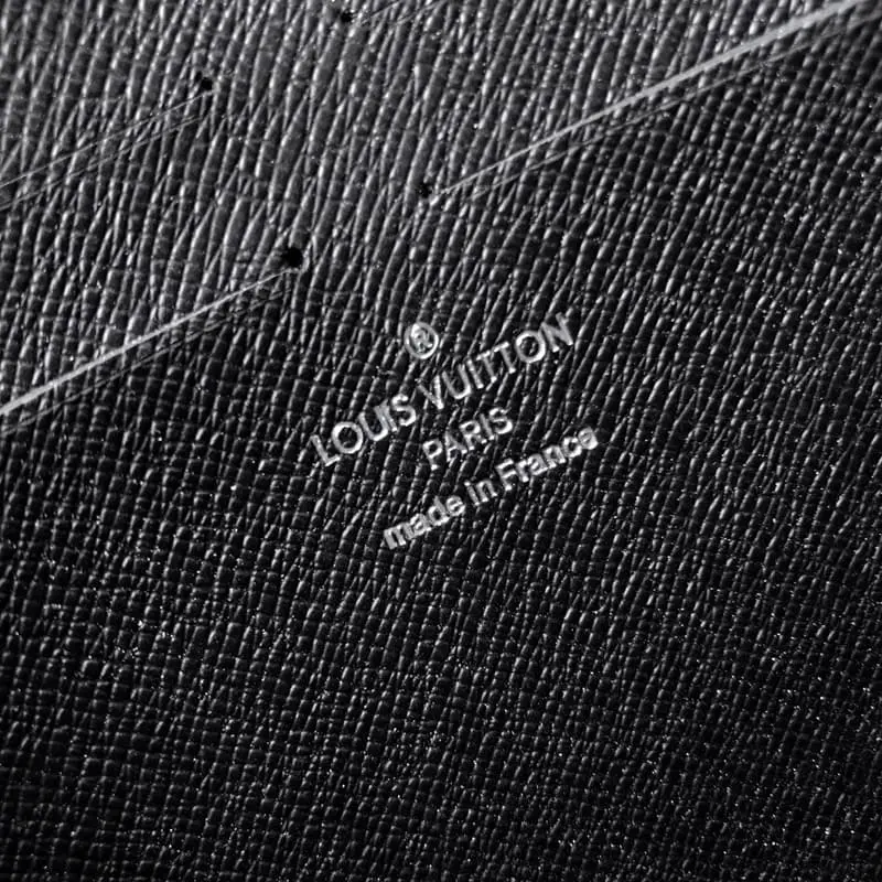 M61692 26x20x5cm High Quality Bags