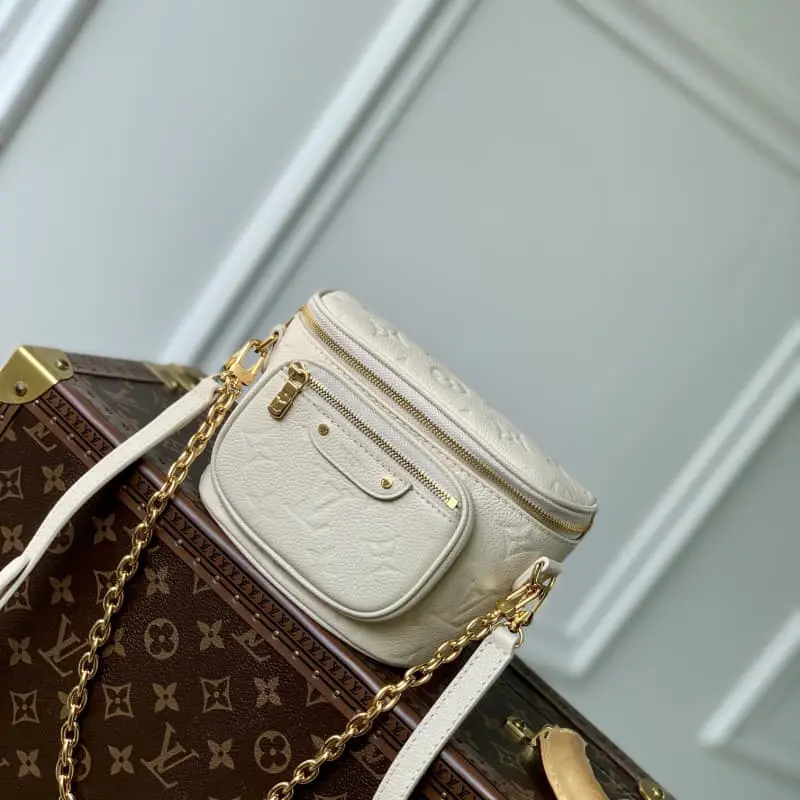 M82208 Beige embossed 17x12x9.5cm High Quality Bags