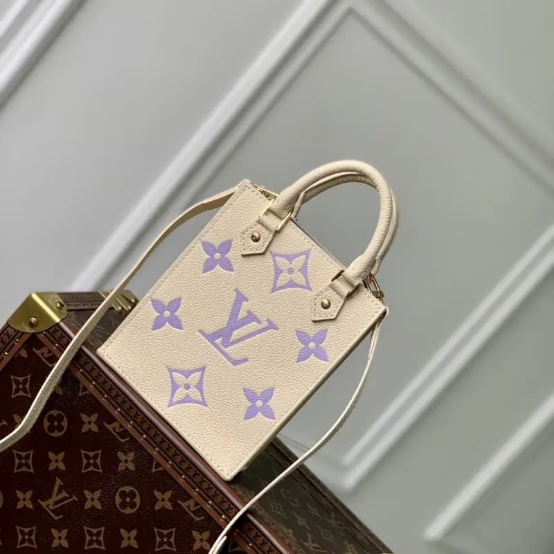 M69442 S2 14x17x5.5cm High Quality Bags