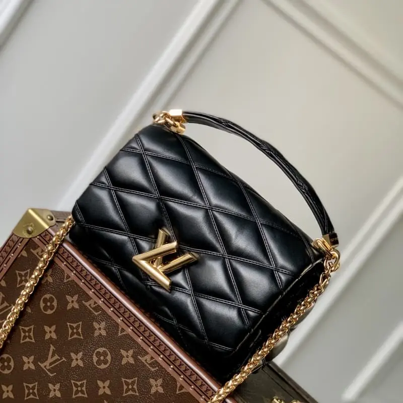 M22891 Black 23x16x10cm High Quality Bags