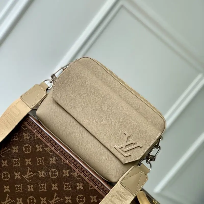 M23710 23.5x18x7cm High Quality Bags