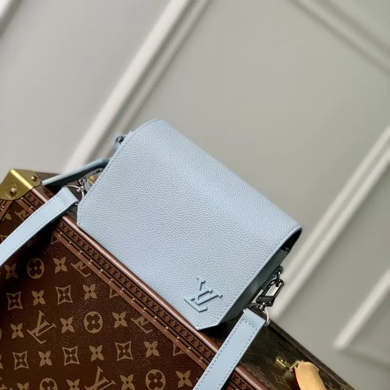 M82804 17.3x12x7cm High Quality Bags