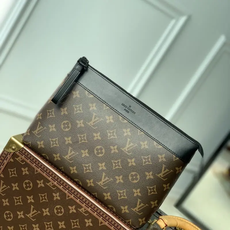 M82543 presbyopia 32x21x8cm High Quality Bags