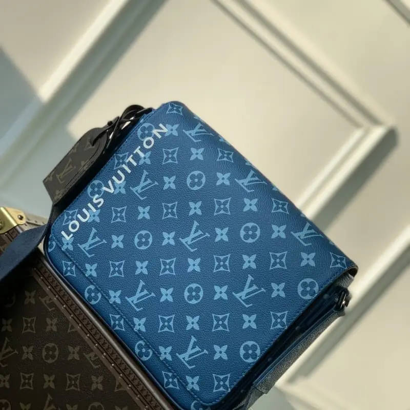 M23785 Blue 26x20x7cm High Quality Bags