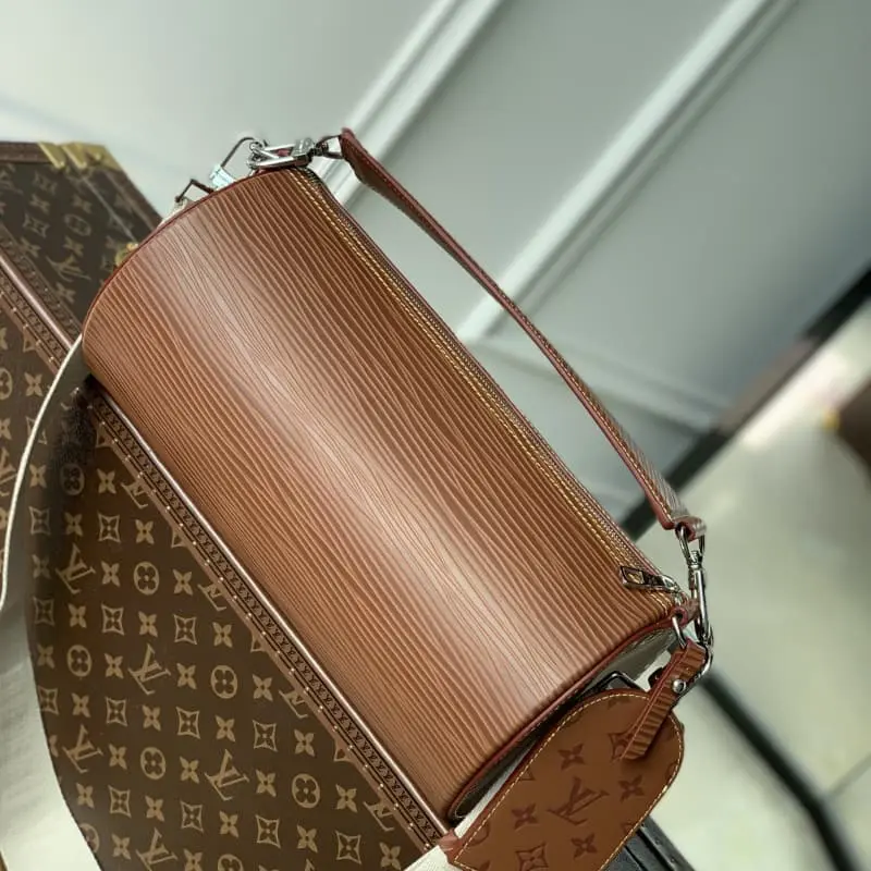 M23092 S1 33x17x17cm High Quality Bags