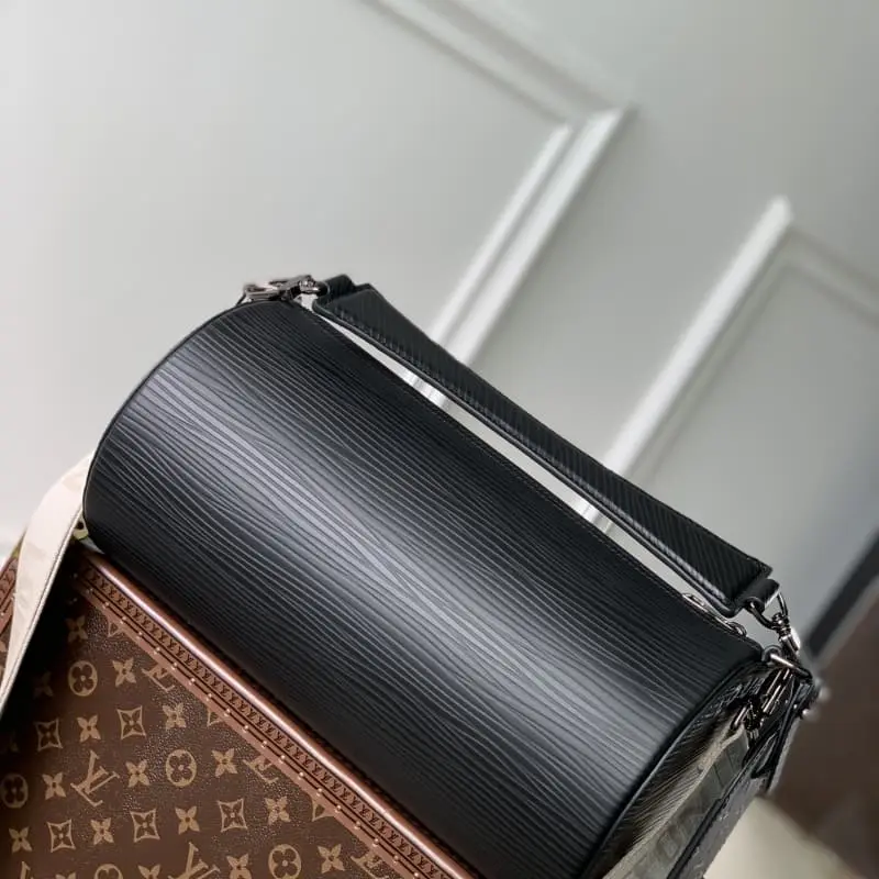 M23092 S2 33x17x17cm High Quality Bags