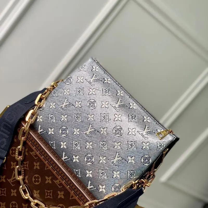 M23071 26x20x12cm High Quality Bags