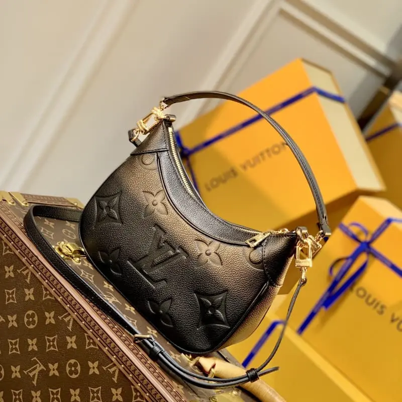 M46002 22x14x9cm High Quality Bags