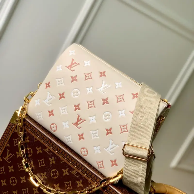 M22398 26x20x12cm High Quality Bags