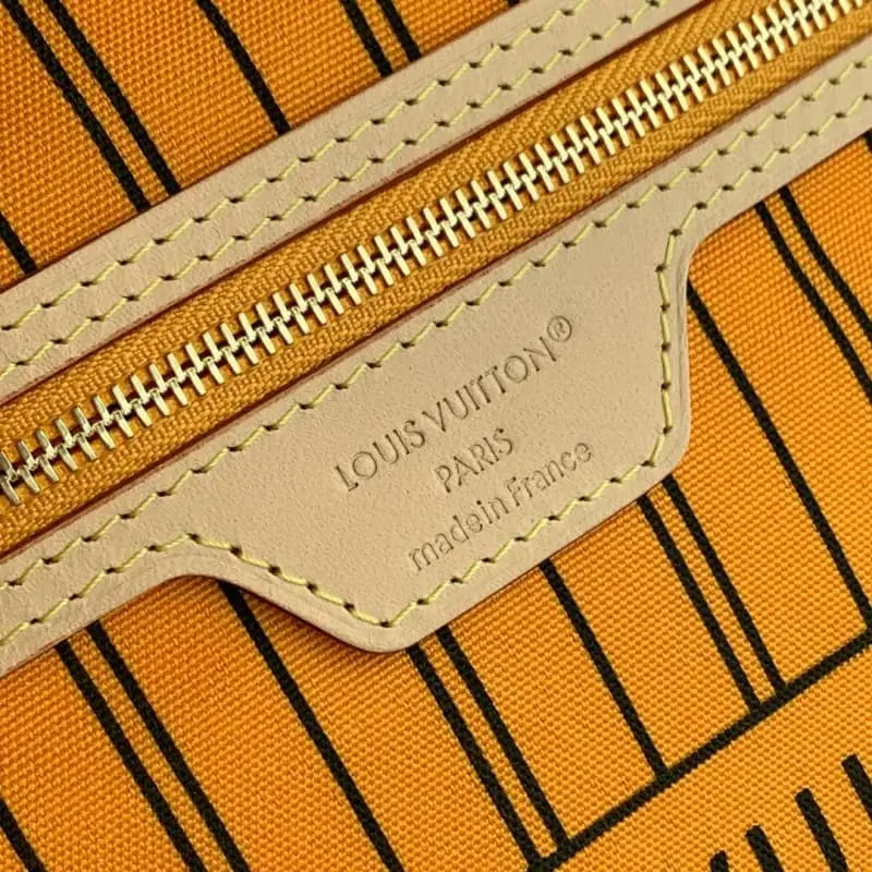 M11947 28x14x31cm High Quality Bags - Image 2