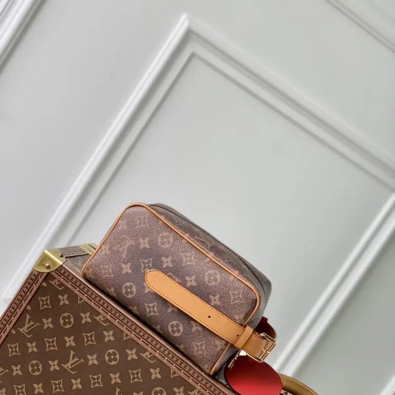 M11765 23x13x12cm High Quality Bags