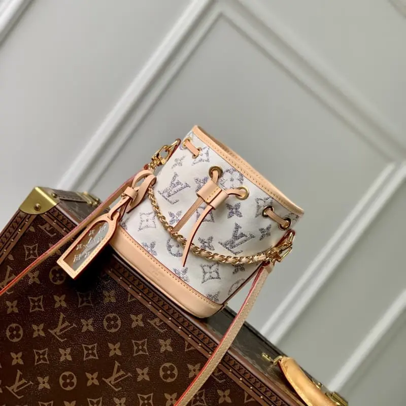 M83453 13x16x10cm High Quality Bags