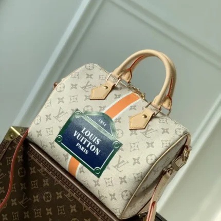 M46749 25x19x15cm High Quality Bags