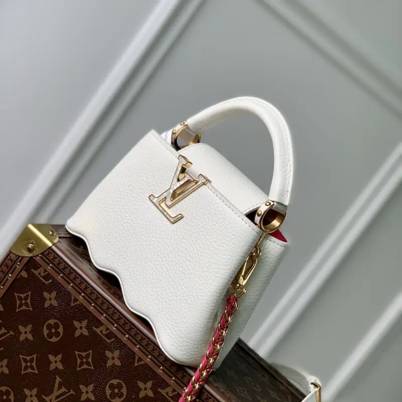 M22122 White 21x14x8cm High Quality Bags - Image 2