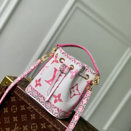 M82386 powder 13x16x10cm High Quality Bags