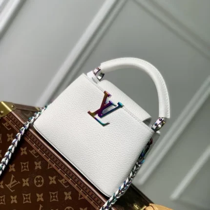 M22055 WhiteMini 21x14x9cm High Quality Bags