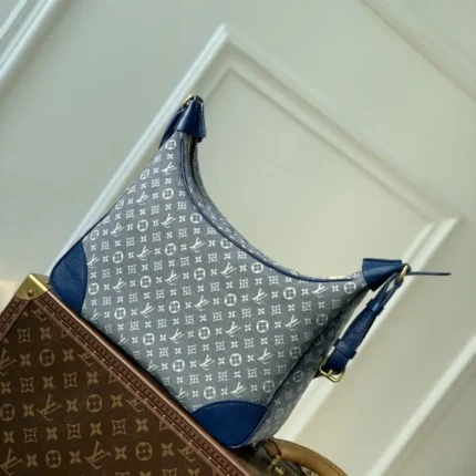 M95225 Blue 19x30x10cm High Quality Bags