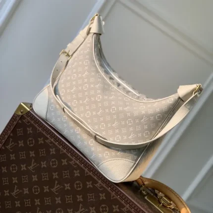 M95225 White 19x30x10cm High Quality Bags