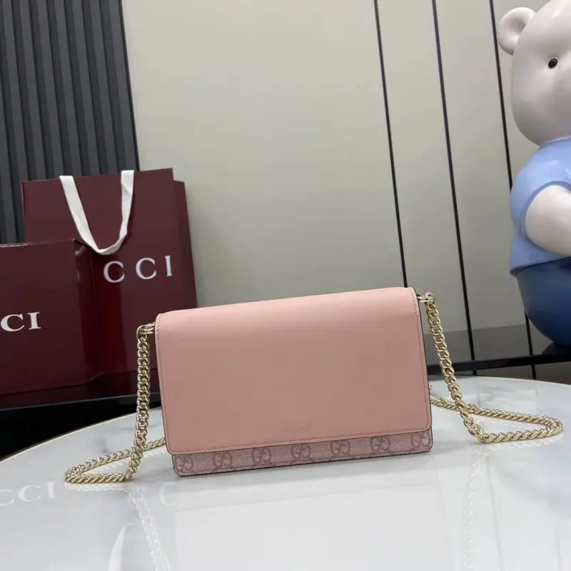 826720 CM 1 High-Quality Bags