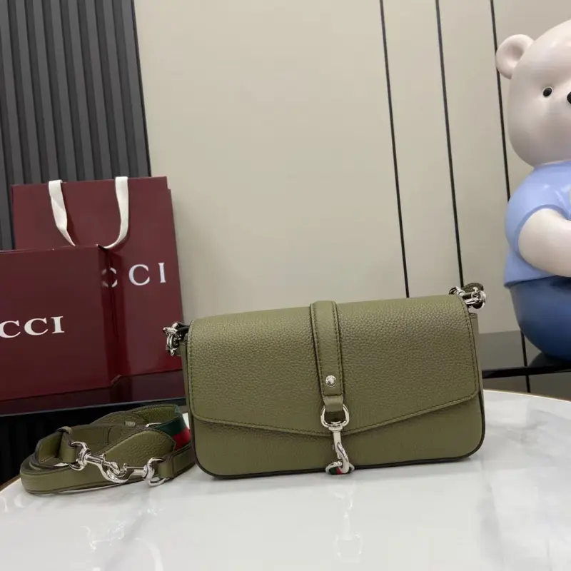 821623 High-Quality Bags