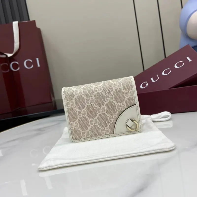 820692 CM 2 High-Quality Bags