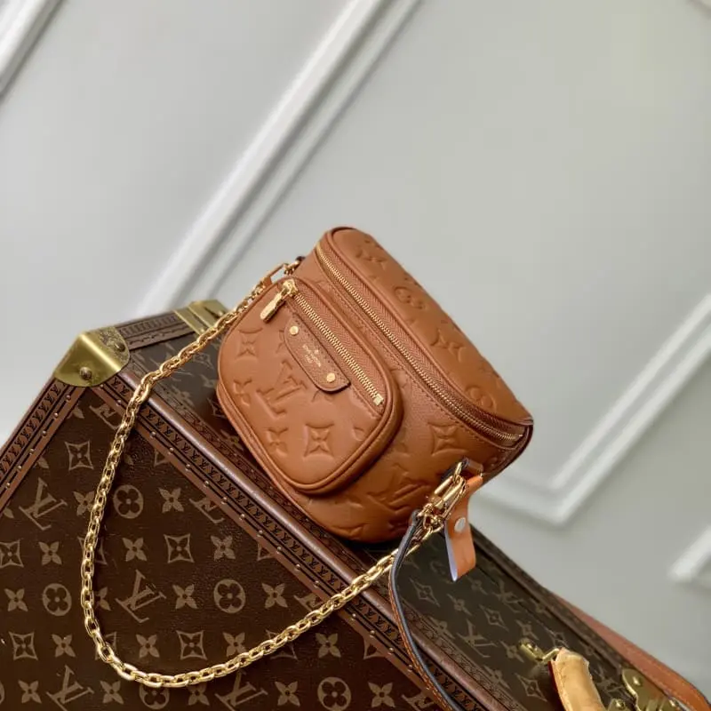 M82208 Brown 17x12x9.5cm High Quality Bags