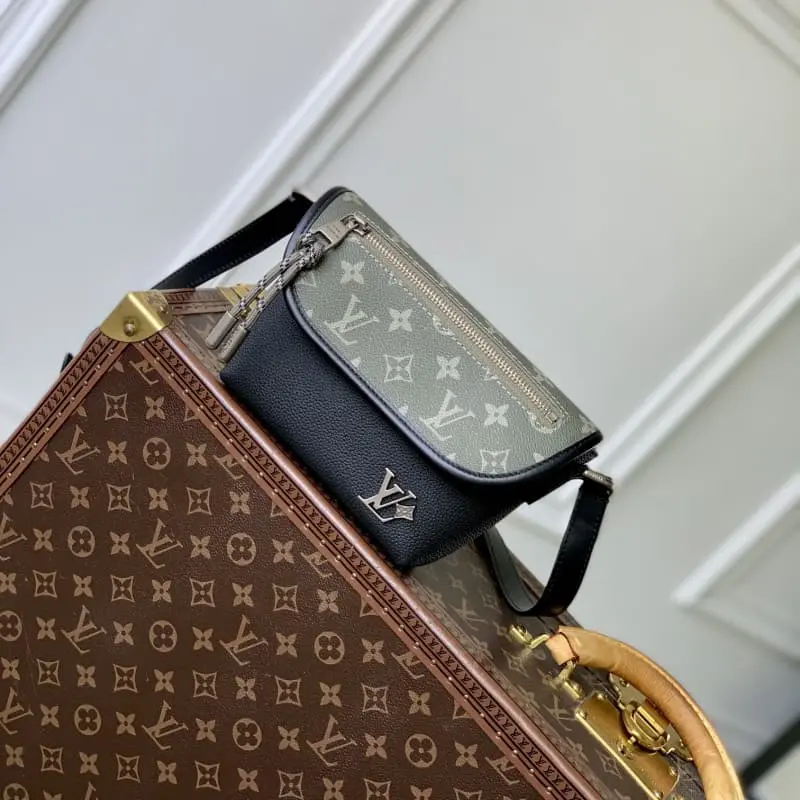 M12618 16x5x22.5cm High Quality Bags