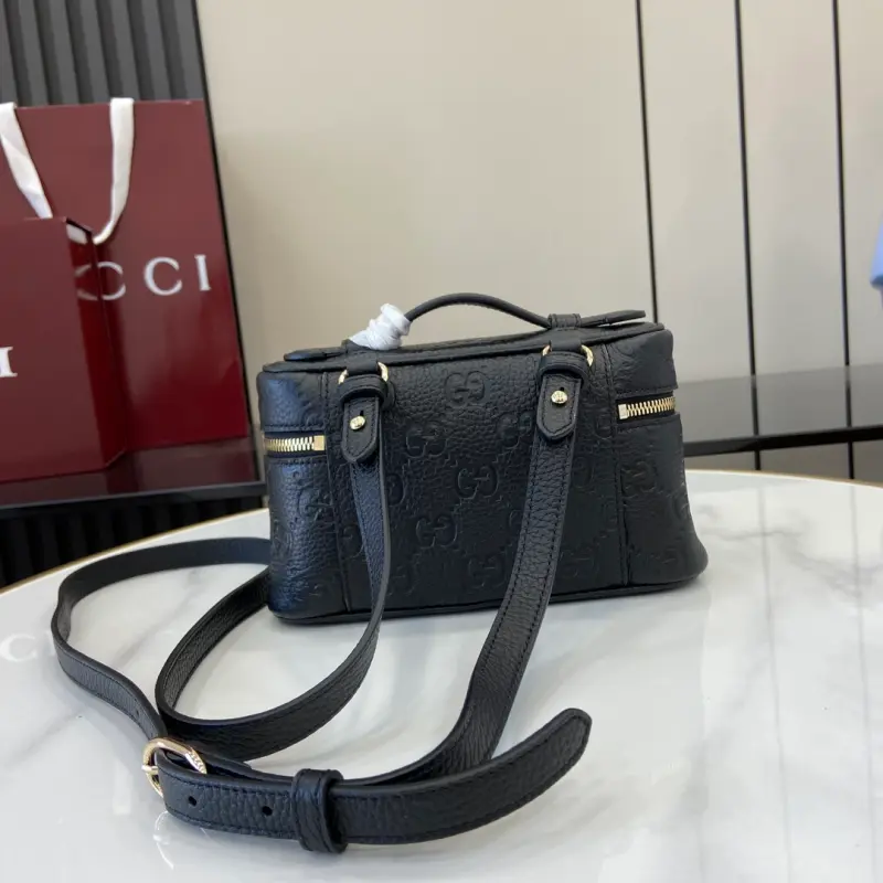815949 CM 2 High-Quality Bags - Image 3