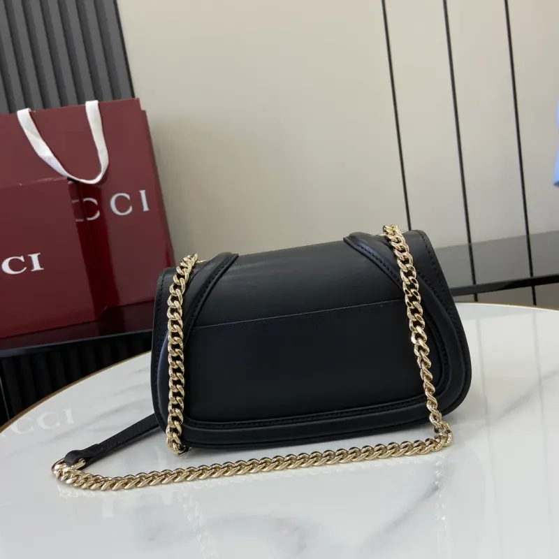 815711 CM 6 High-Quality Bags - Image 3
