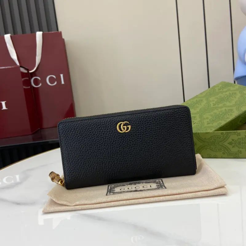 739499 CM 1 High-Quality Bags