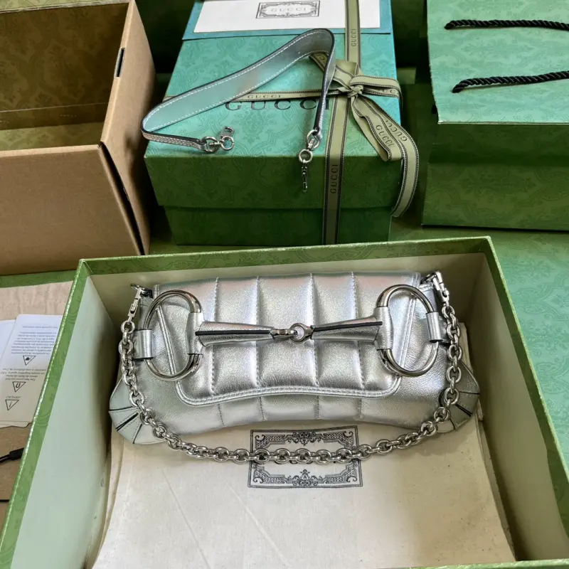 764339 CM 3 High-Quality Bags