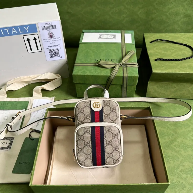 671682 CM 1 High-Quality Bags