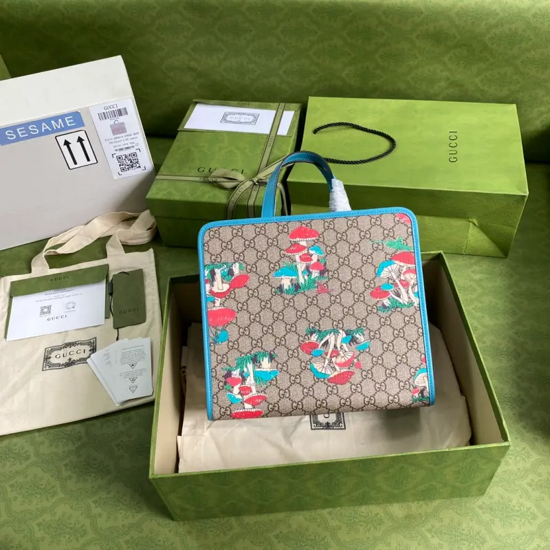 605614 CM 3 High-Quality Bags