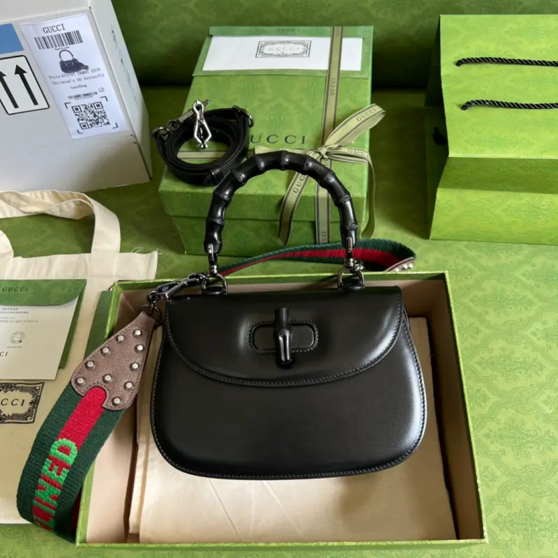 675797 High-Quality Bags