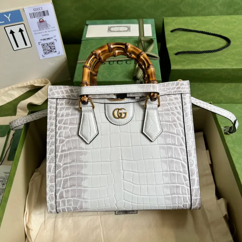 660195 High-Quality Bags