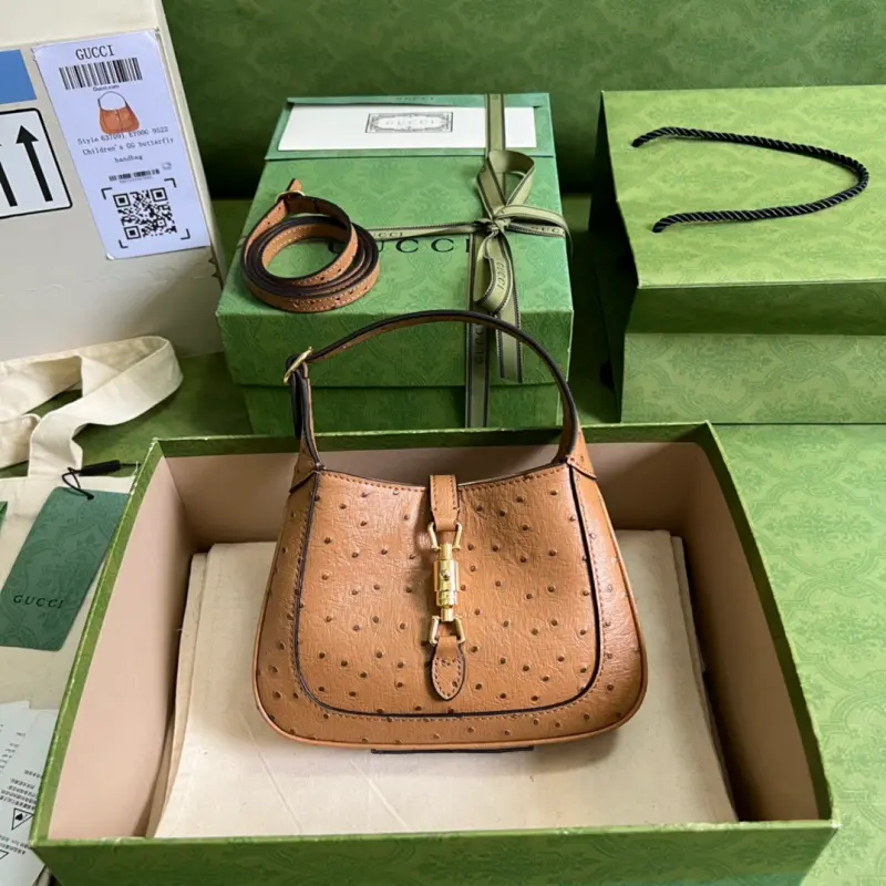 637091 CM 2 High-Quality Bags