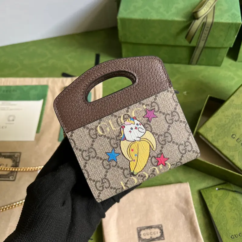 701066 High-Quality Bags