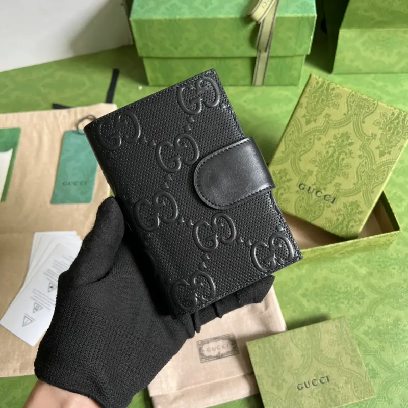 724562 High-Quality Bags