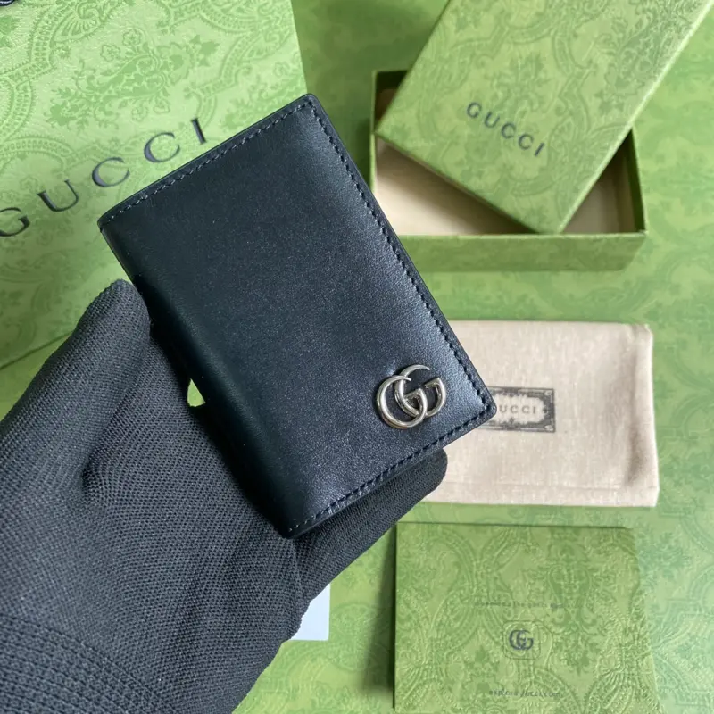 547075 High-Quality Bags