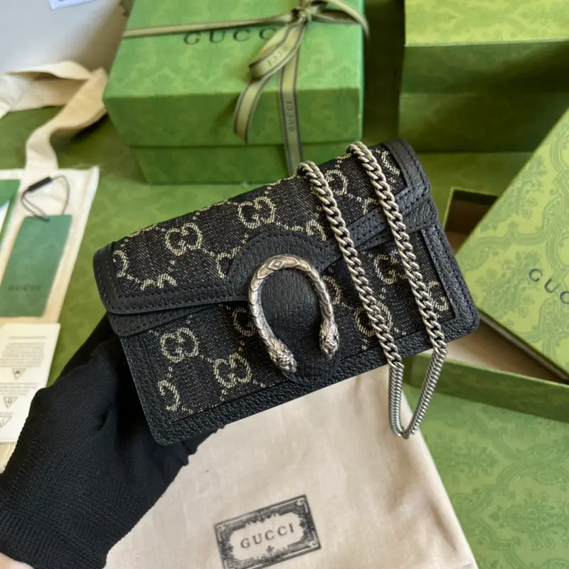 476432 CM 1 High-Quality Bags