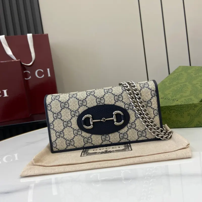 621892 CM 1 High-Quality Bags