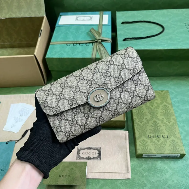 762167 High-Quality Bags