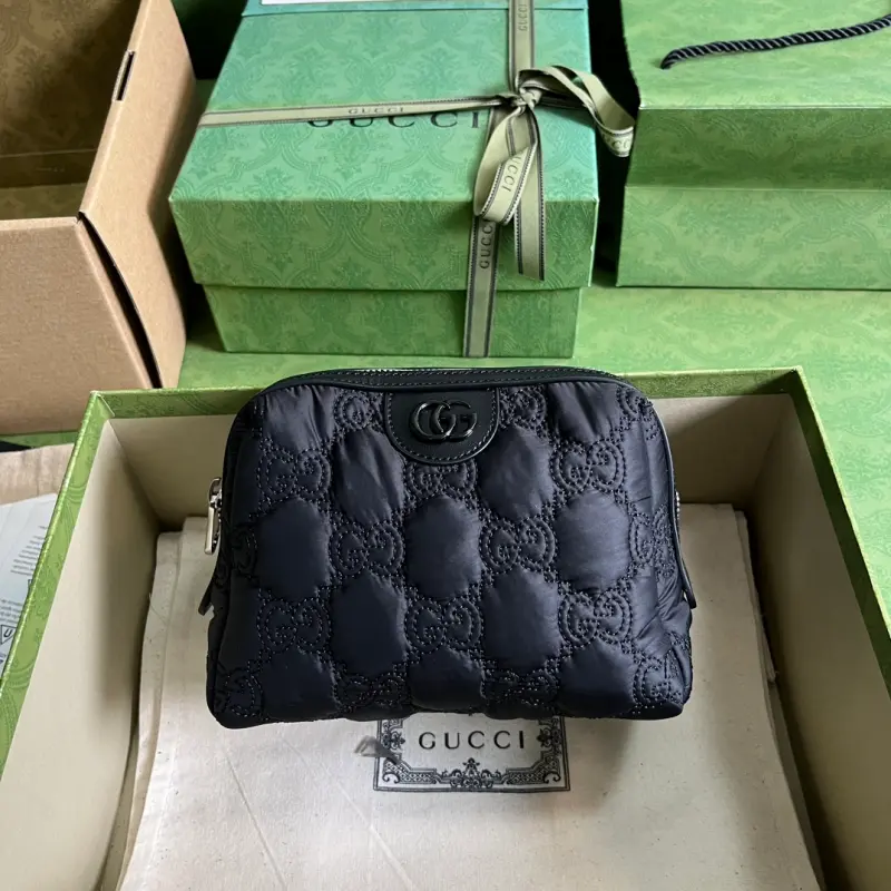 726047 High-Quality Bags