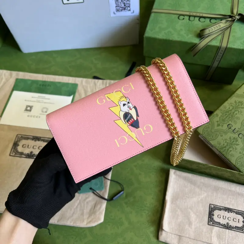 701061 High-Quality Bags