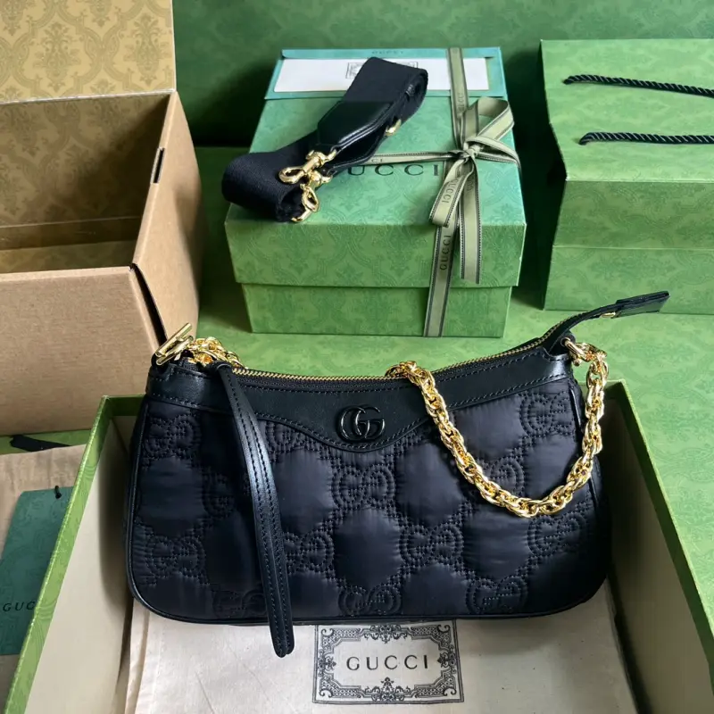 735049 High-Quality Bags