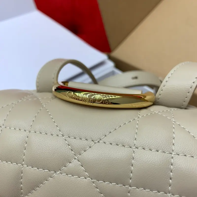 ML239 High Quality Bags - Image 6