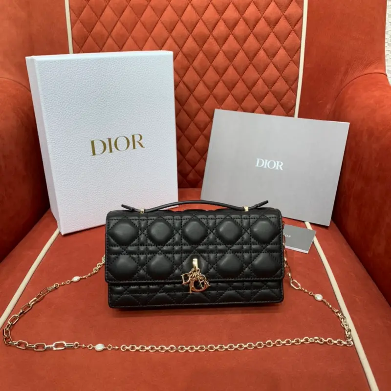 ML186 2 High Quality Bags