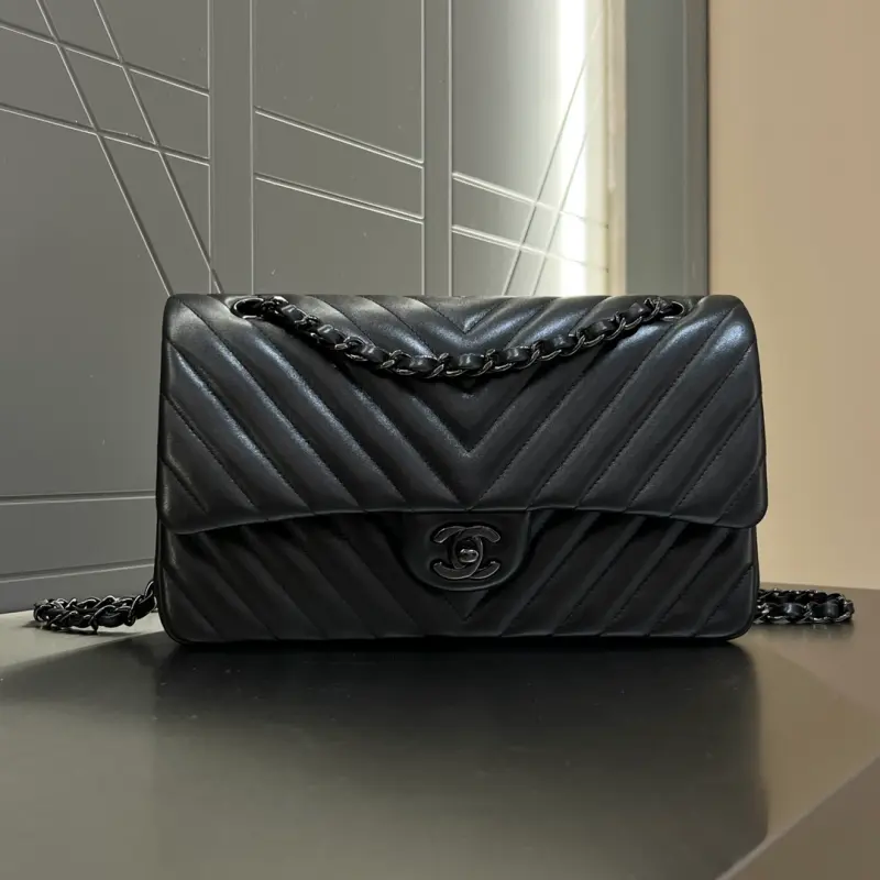 Medium 25cm Lamb Skin CM 11 High Quality Bags